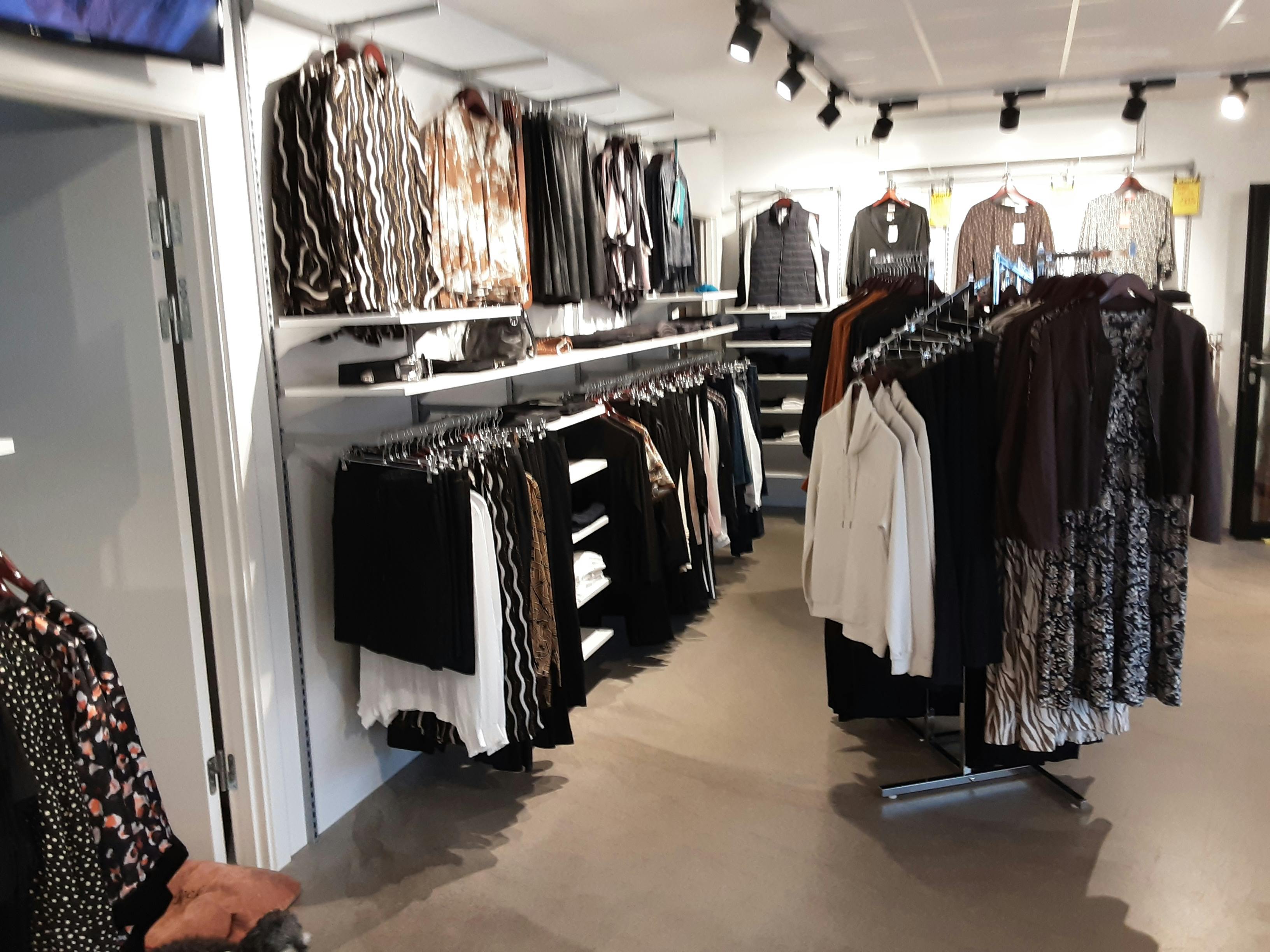 dametøj forretning i Silkeborg 143 m2 sælges - Saxis